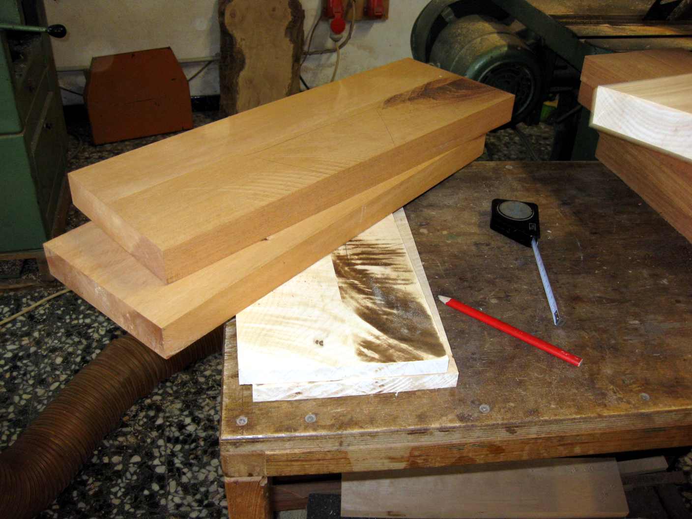 Mahagoni Holz Roh sdatec.com