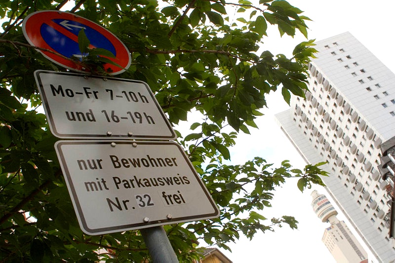 What the F? MTK forever. Ein Abend auf dem Ordnungsamt. | Travelling