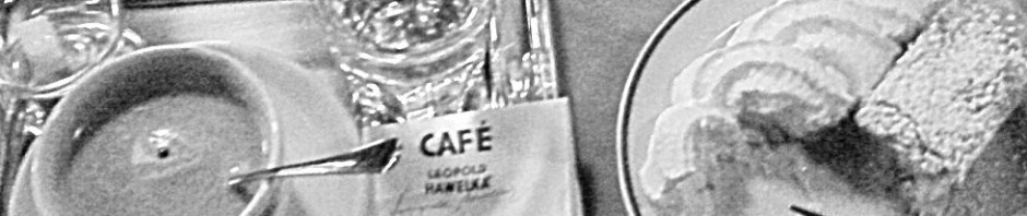Ein ziemlich Kleiner Brauner im Café Hawelka in Wien