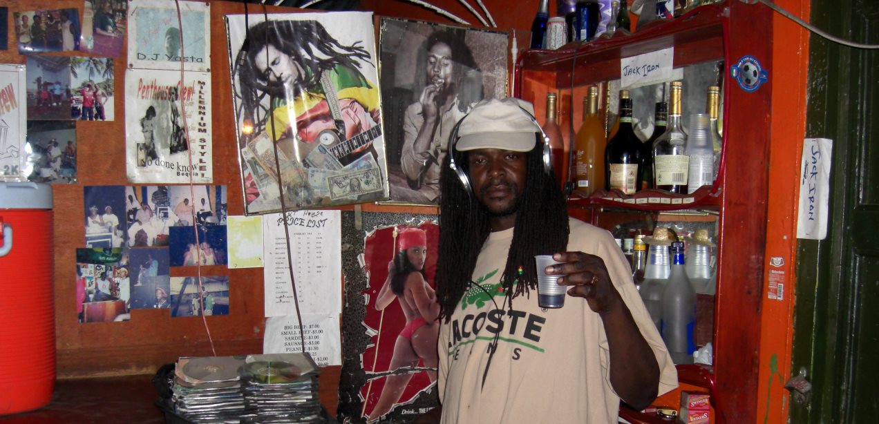 Karibik 242_bar_dope_dj